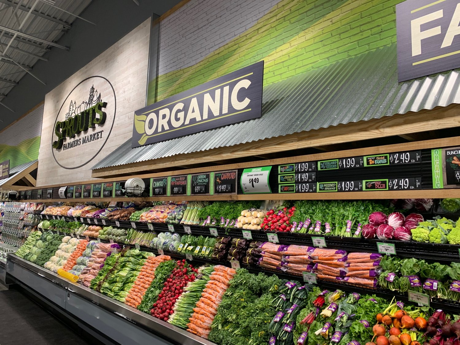 Sprouts Opens at Village at Hunter's Lake in New Tampa, FL